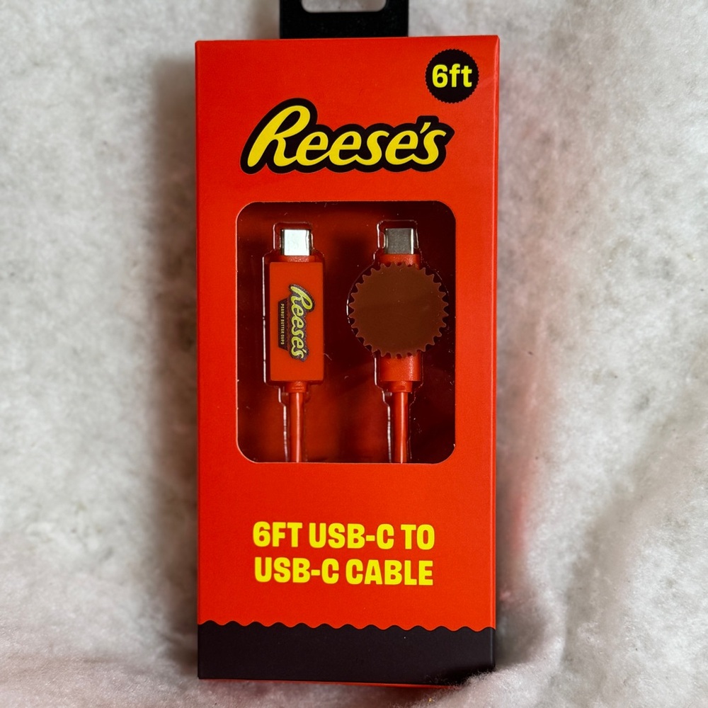 REESE'S 6 Ft USB C to USB C Charging Cable : Hershey Official License Product